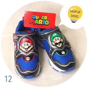 NEW Super Mario Brothers Light Up Sneakers Boys Size 12 NWT